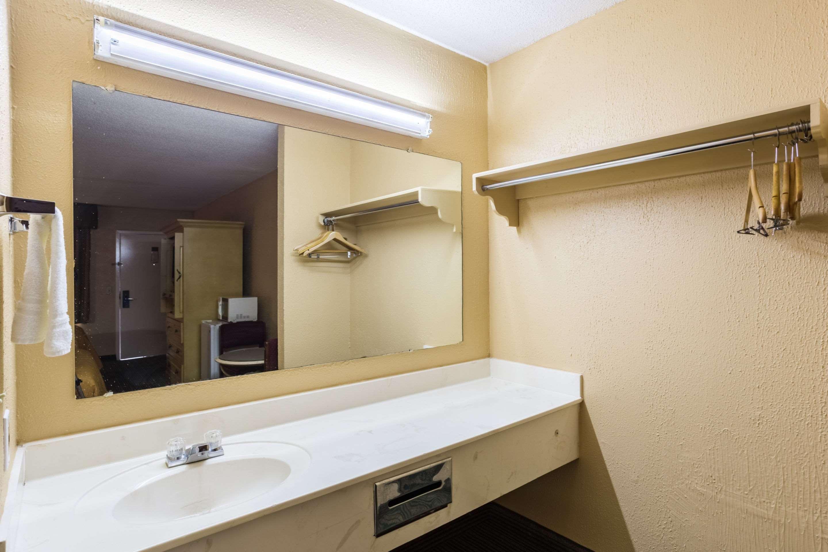 Rodeway Inn Hazlehurst Esterno foto