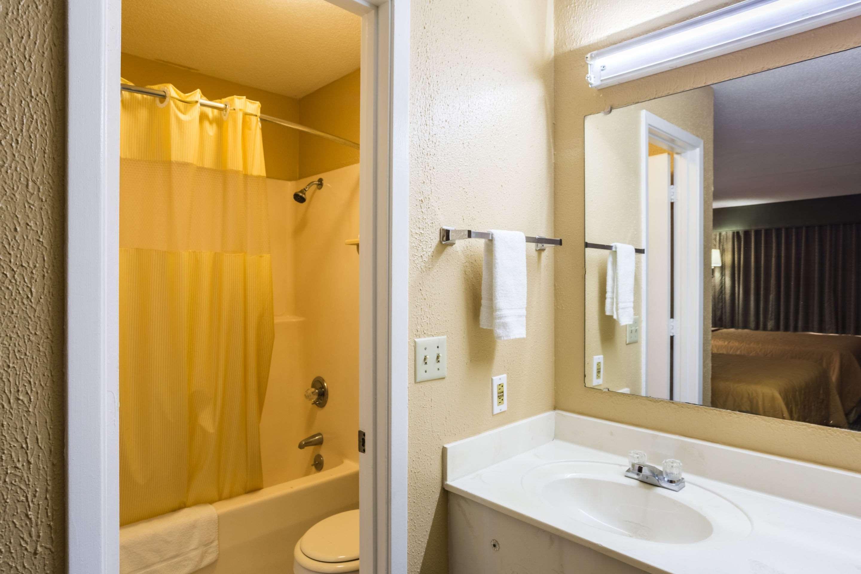 Rodeway Inn Hazlehurst Esterno foto