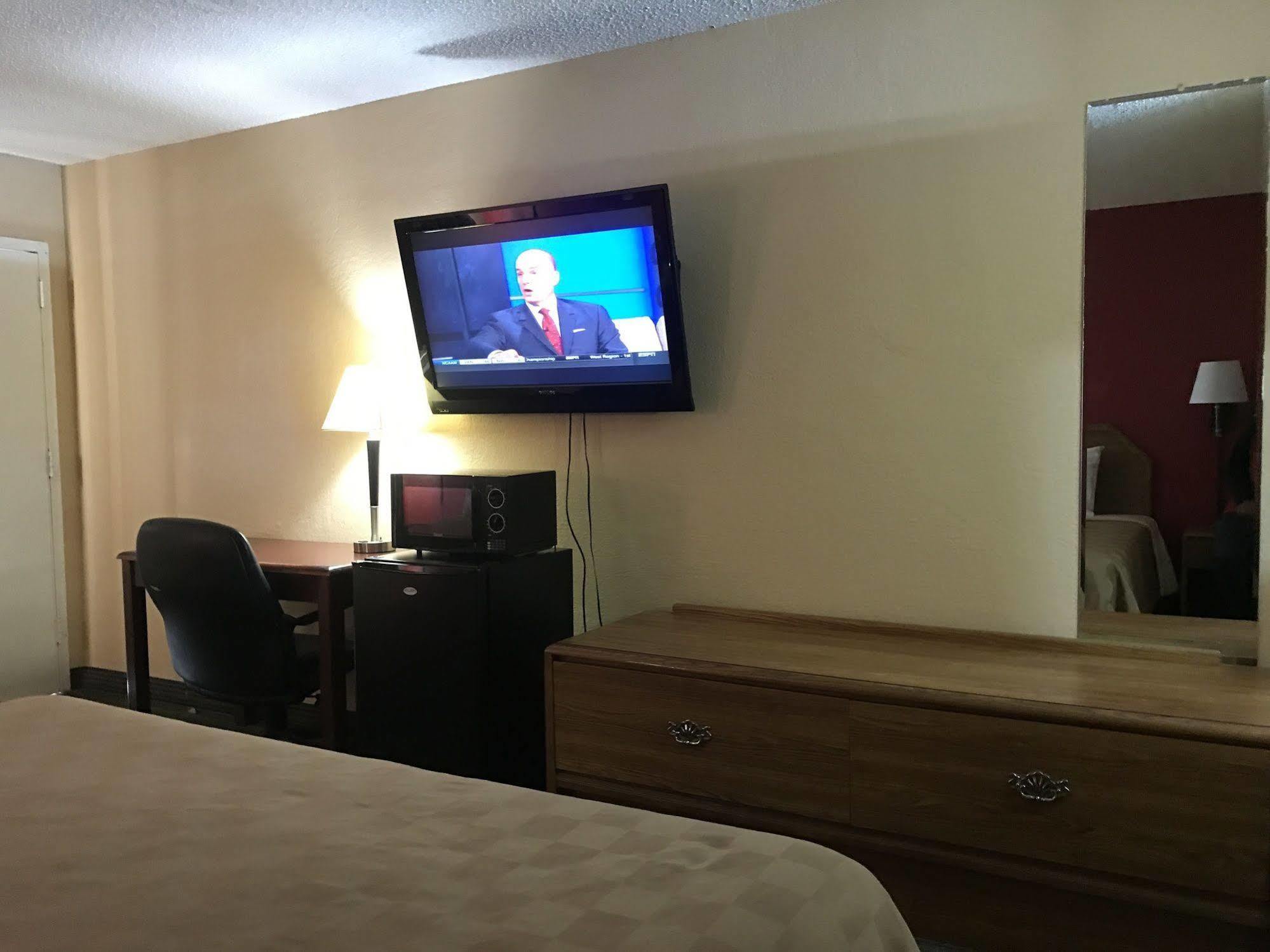 Rodeway Inn Hazlehurst Esterno foto